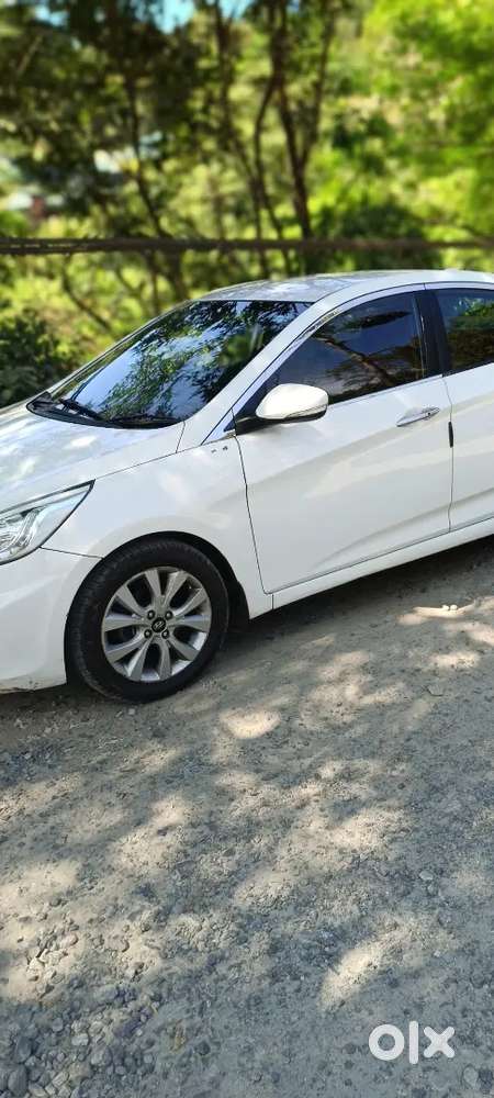 Hyundai Verna Sx 2015
