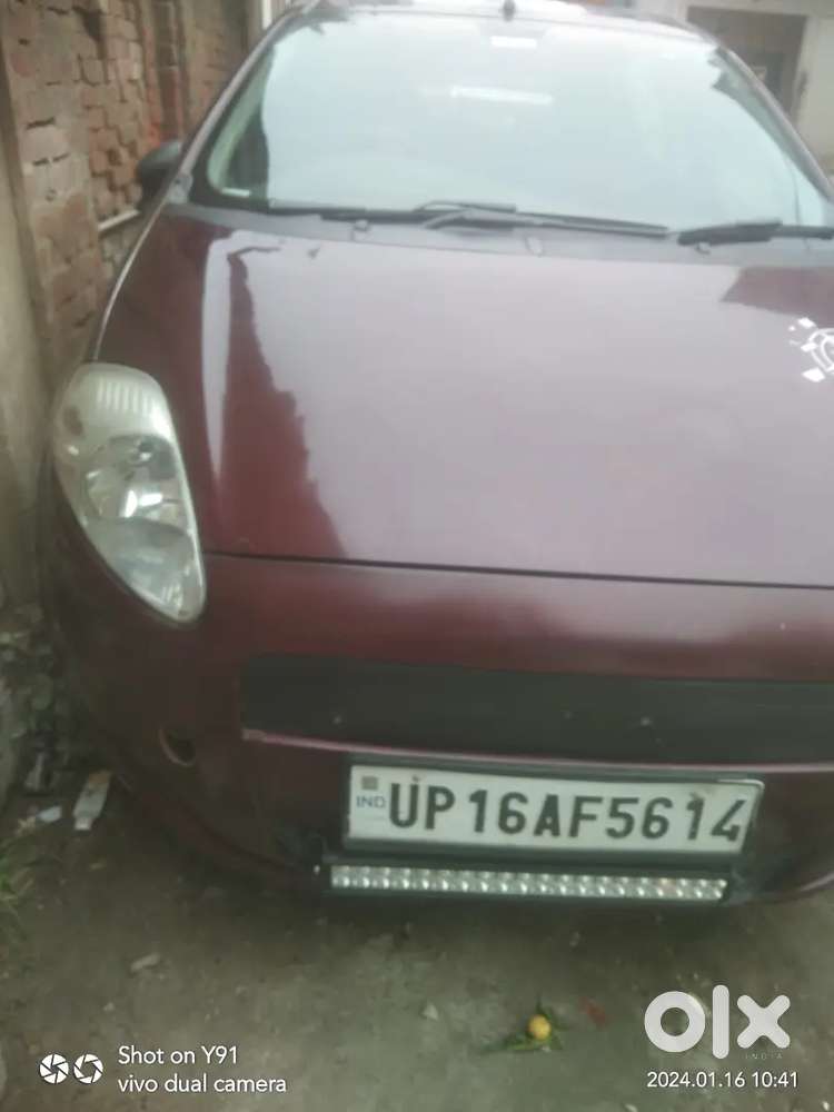 Fiat Punto 2011 Petrol 125000 Km Driven
