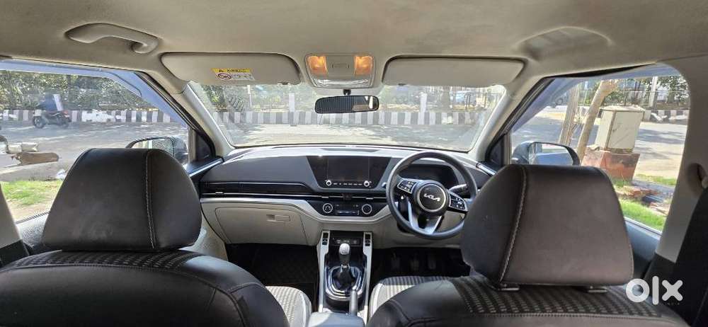 Kia Carens 1.5 Prestige 7 Str, 2022, Petrol