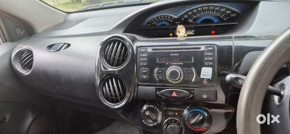 Toyota Etios Cross 2015 Petrol Well Maintained