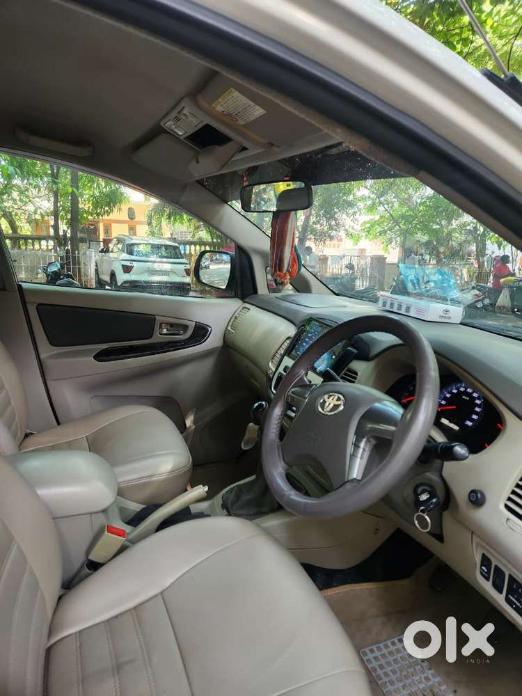 Toyota Innova 2.5 Z Diesel 7 Seater, 2014, Diesel
