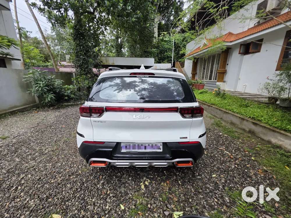 Kia Sonet Htx  Imt Anniversary Edition In White,