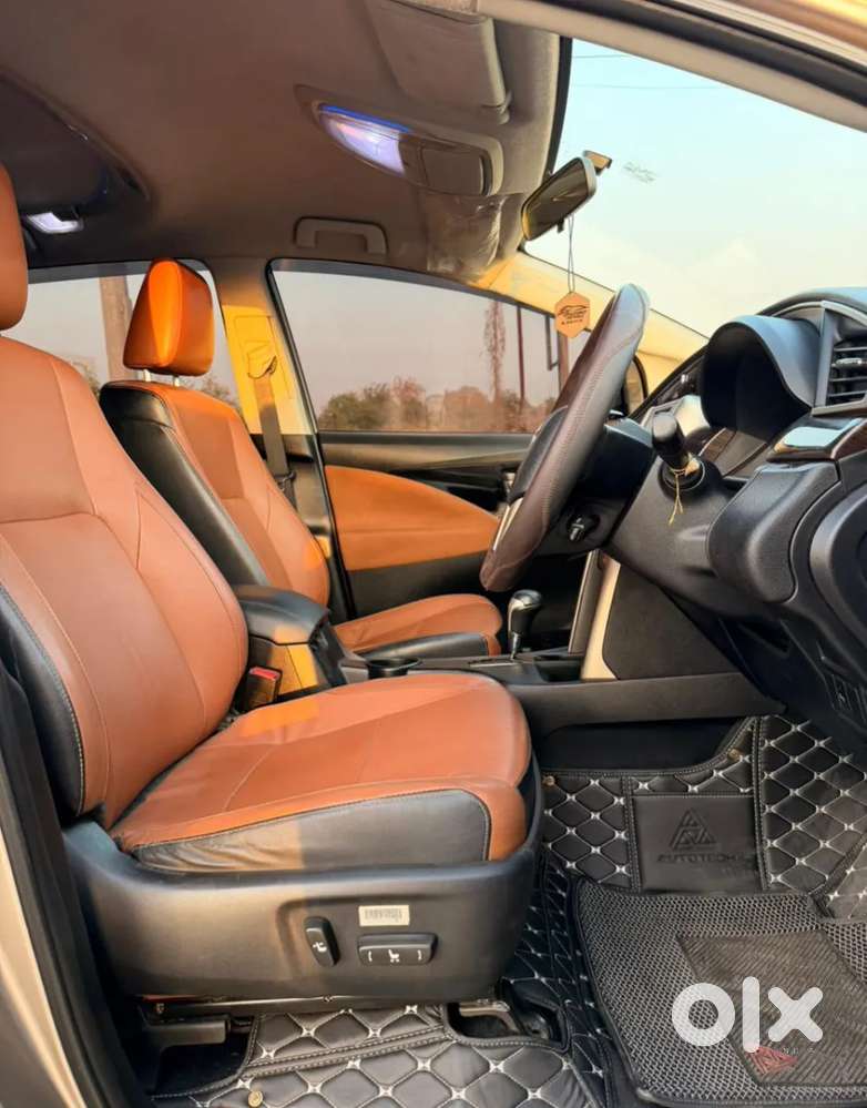 Toyota Innova Crysta 2.8 Zx At 7 Seater, 2019, Diesel