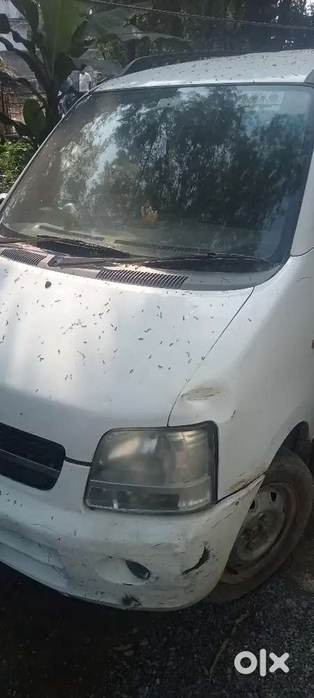 4टायर न्यू Rc कंप्लीट बीमा कंप्लीट ऐसी कूलिंग अच्छी Karti है