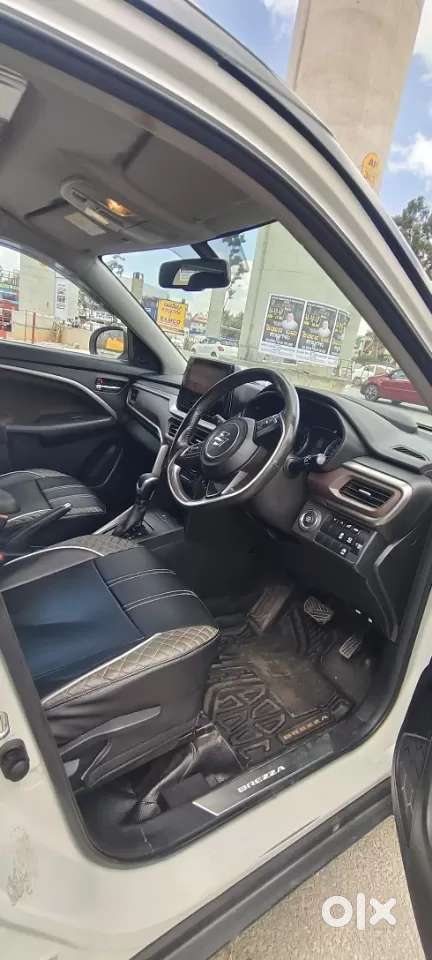 Maruti Suzuki Vitara Brezza 1.5 Zxi Plus At Dual Tone, 2022, Petrol
