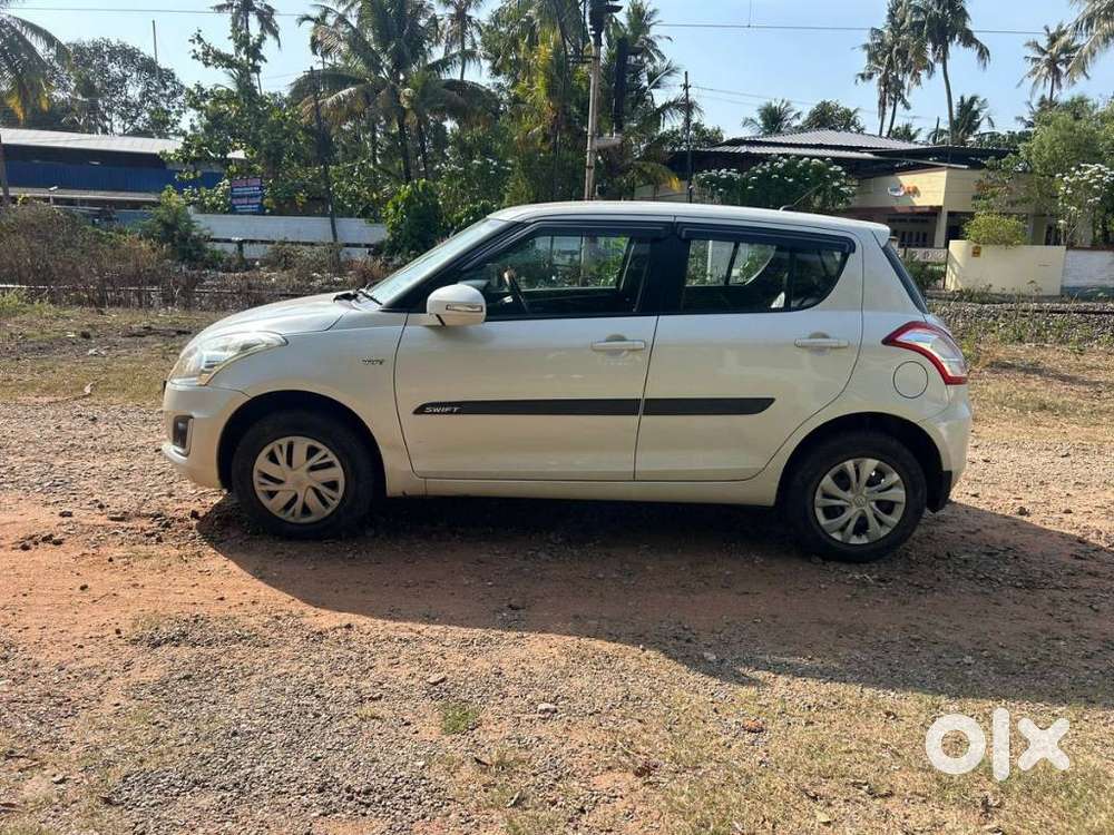 Maruti Suzuki Swift Vxi + Manual, 2015, Petrol
