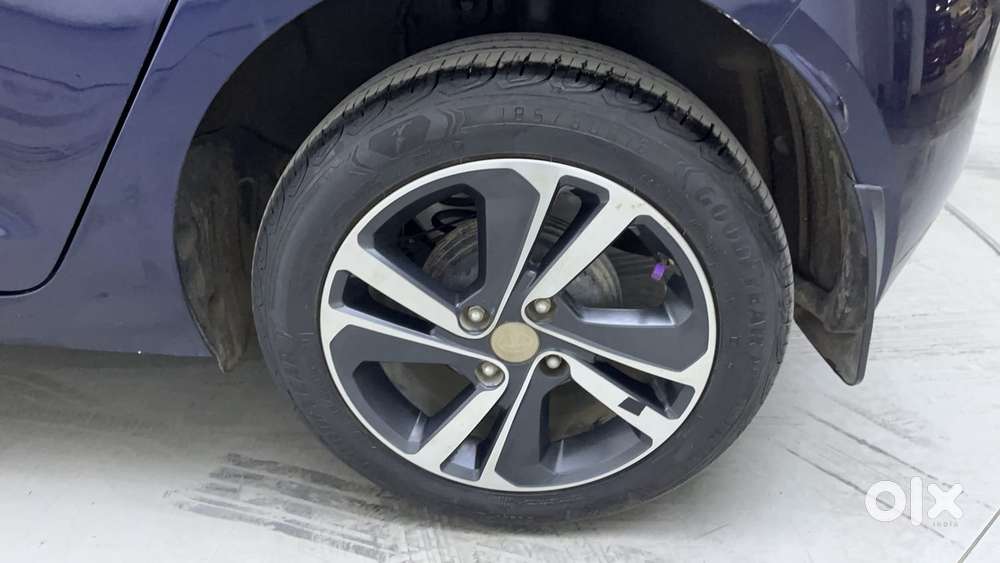 Tata Altroz Xz Plus (o) (s) Icng, 2023, Cng & Hybrids