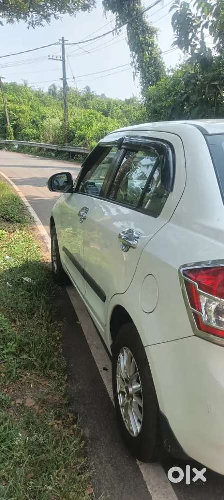 Maruti Swift Dzire 2013 Diesel Manual