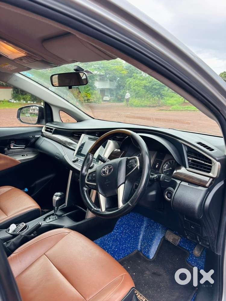 Toyota Innova Crysta 2018 Car