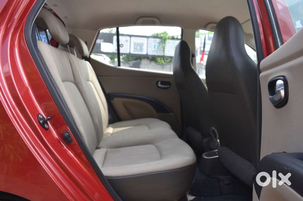 Hyundai I10 Sportz At, 2013, Petrol