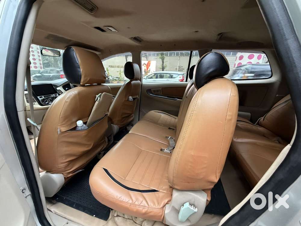 Toyota Innova 2.5 G (diesel) 8 Seater Bs Iv, 2005, Diesel