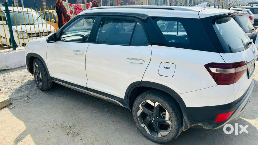 Hyundai Alcazar 2022 Diesel Well Maintained