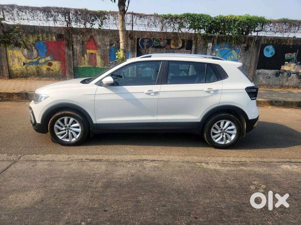 Volkswagen Taigun 1.0 Tsi Highline At, 2023, Petrol