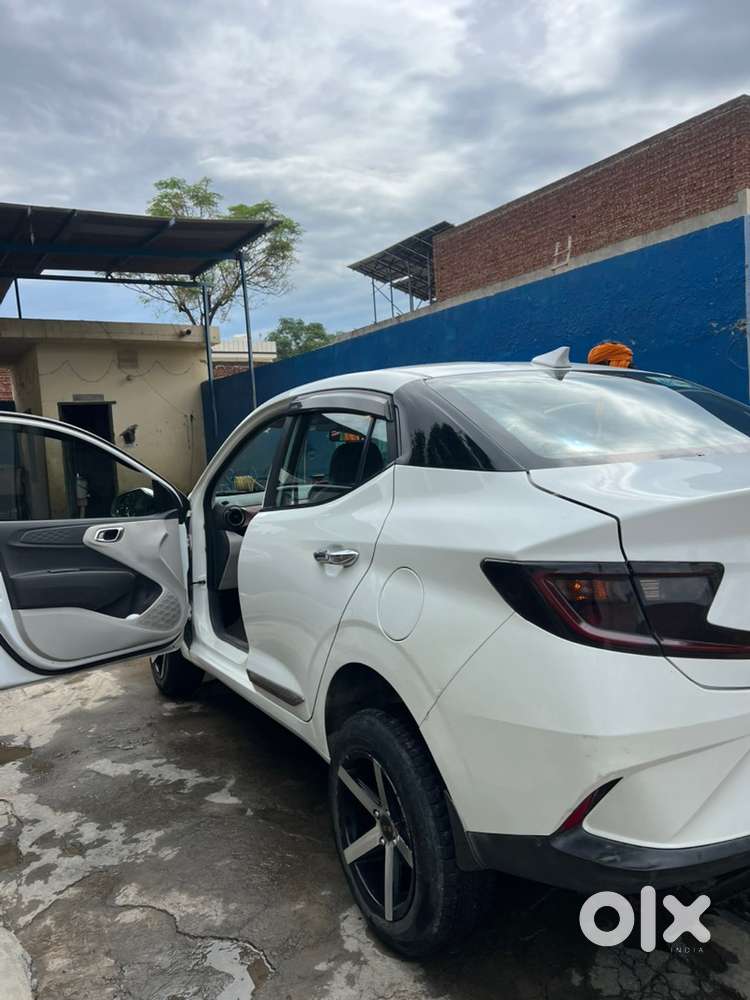 Hyundai Aura 2022 Sx Plus