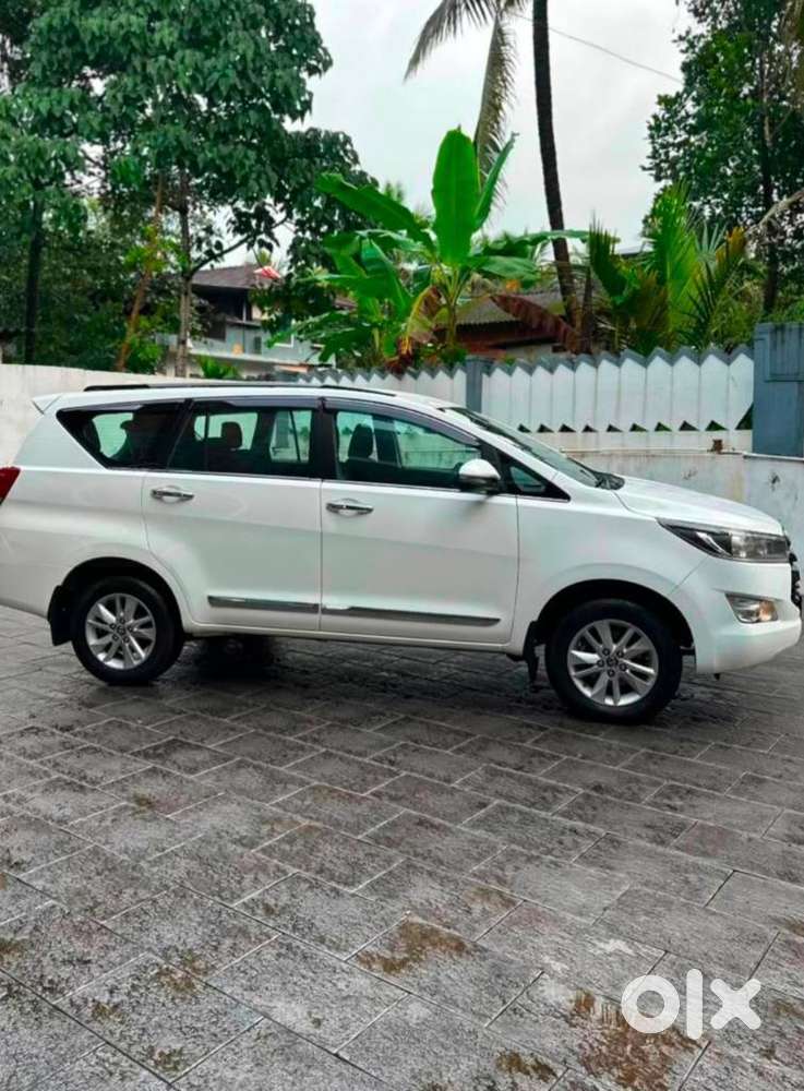 Toyota Innova Crysta 2.8 Gx At, 2018, Diesel