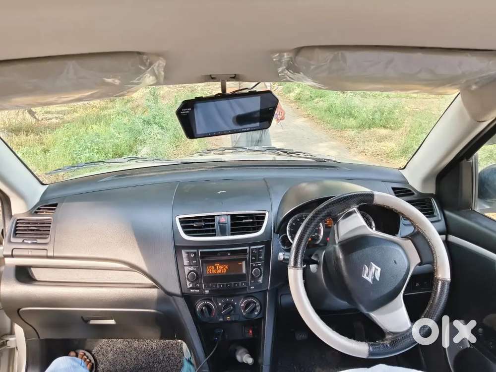 Maruti Suzuki Swift Vxi 2016