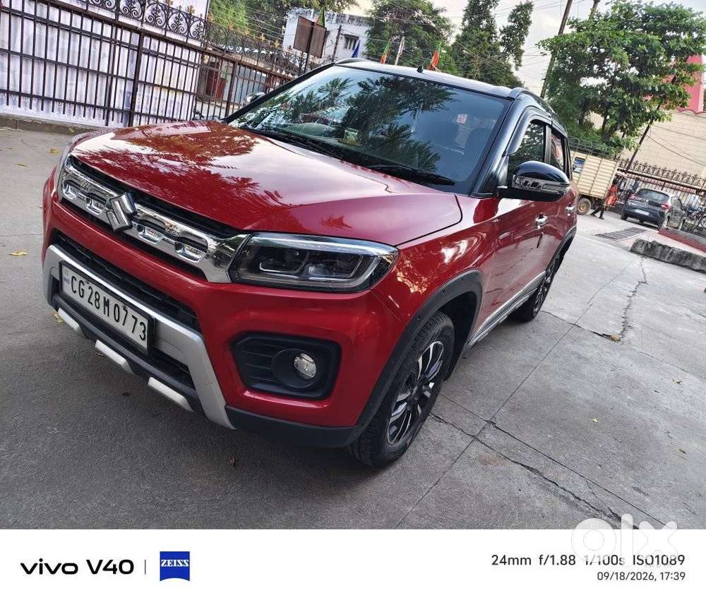 Maruti Suzuki Brezza 1.5 Zxi At Smart Hybrid Dual Tone, 2021, Petrol