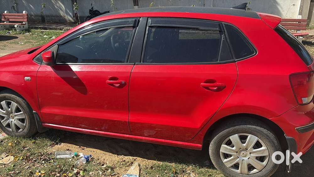 Volkswagen Polo Petrol Manual 2011