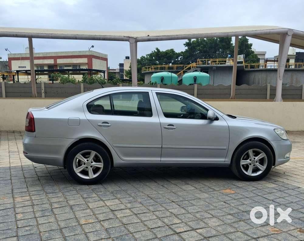 Skoda Laura 1.9 Tdi At Ambiente, 2010, Diesel