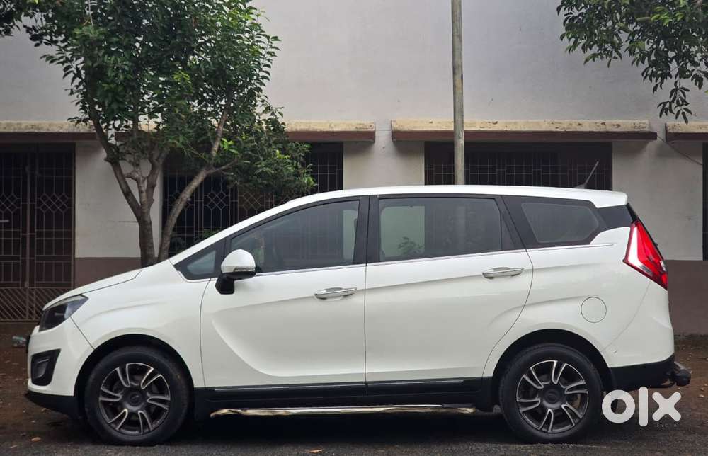 Mahindra Marazzo M8, 2019, Diesel
