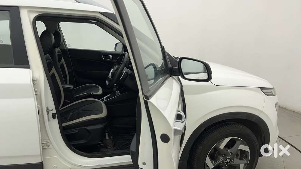 Hyundai Venue 1.0 Sx (o) Turbo Dct, 2022, Petrol