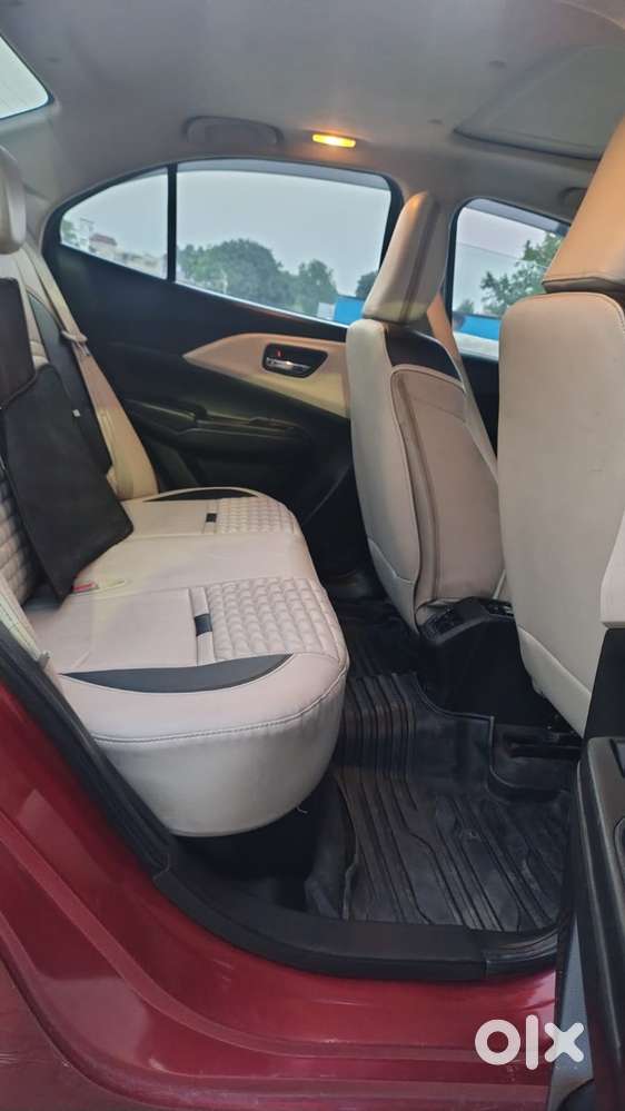 Maruti Suzuki Swift Dzire 1.2 Zxi Bsiv, 2024, Cng & Hybrids