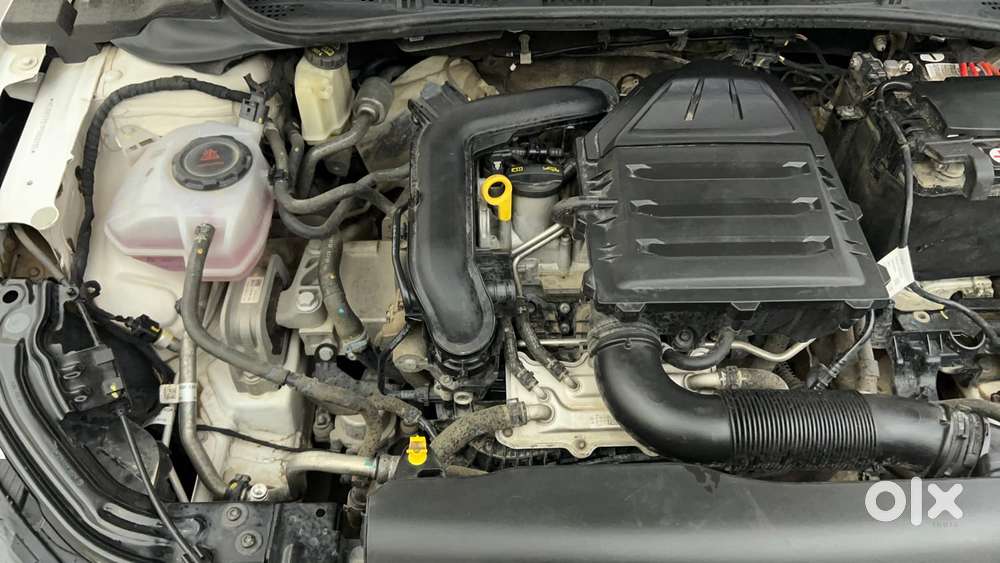 Skoda Slavia Ambition 1.0l Tsi Mt, 2023, Petrol