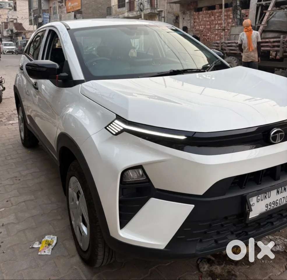 Tata Nexon Smart Plus1.2 Revotron Petrol 5 Mt, 2026, Petrol
