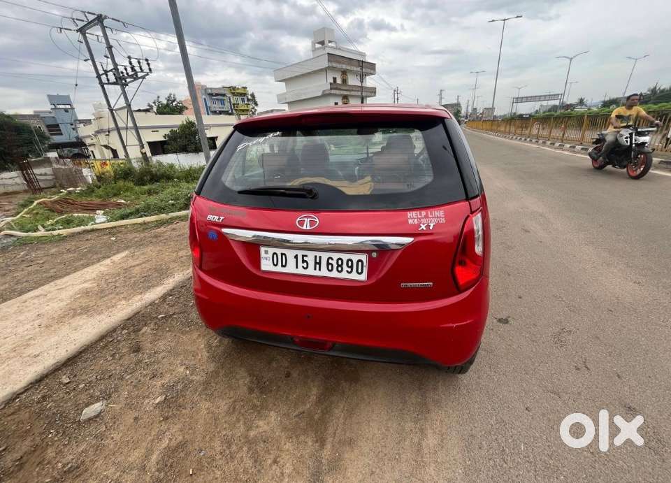 Tata Bolt Petrol 2017