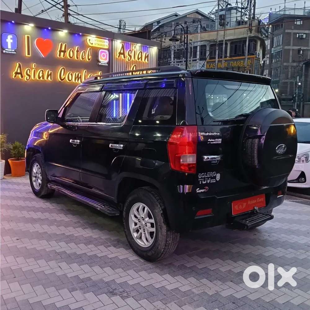 Mahindra Tuv 300 T8 Amt (automatic), 2017, Diesel