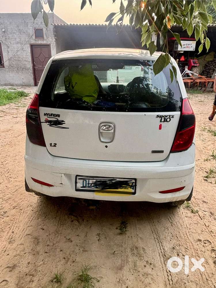 Hyundai I10 Sportz 2011 Car