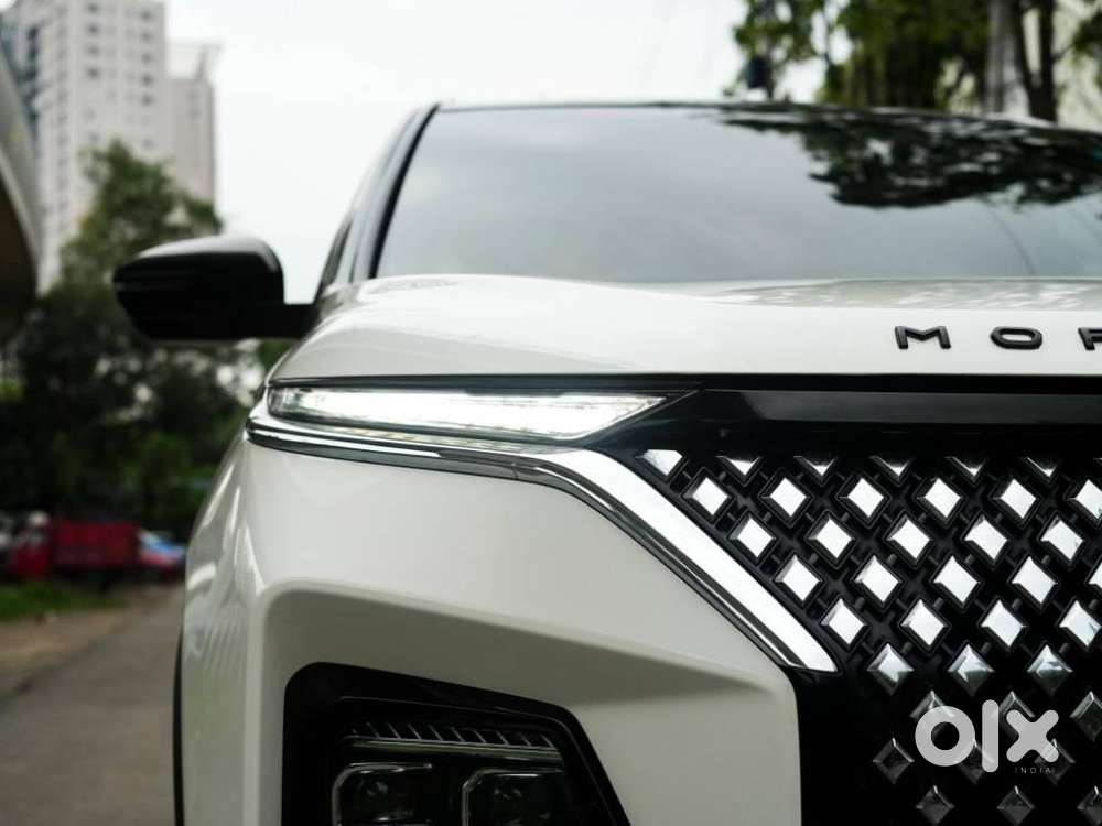 Mg Hector Plus Savvy Pro 1.5 Turbo Petrol Cvt 7 Str Dual Tone, 2024,..