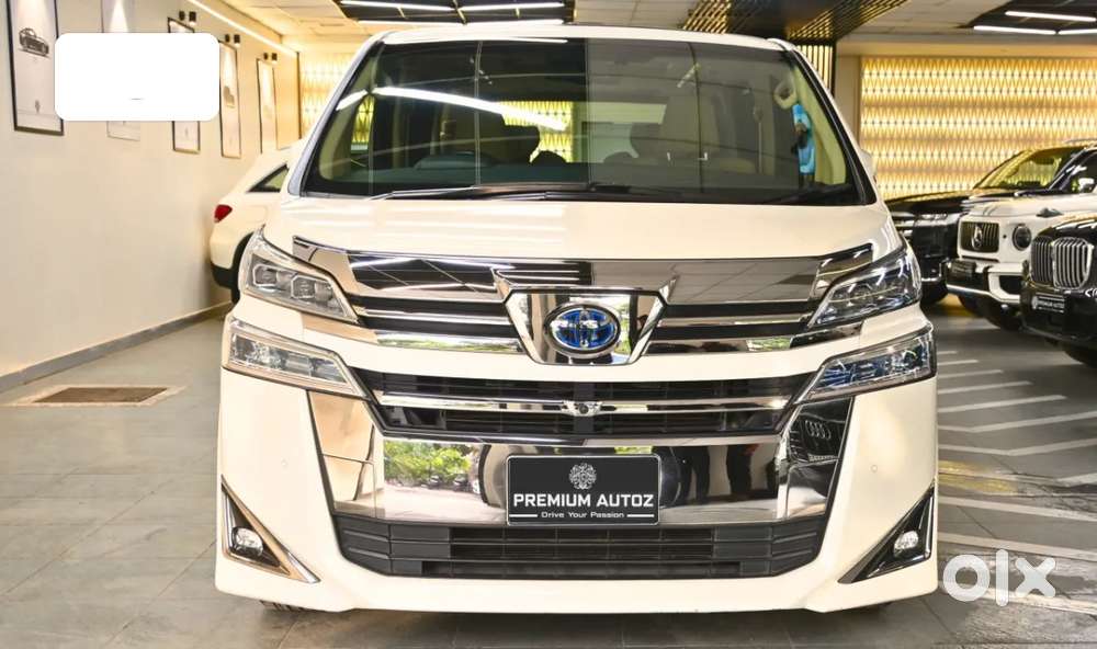 Toyota Vellfire, 2023, Petrol
