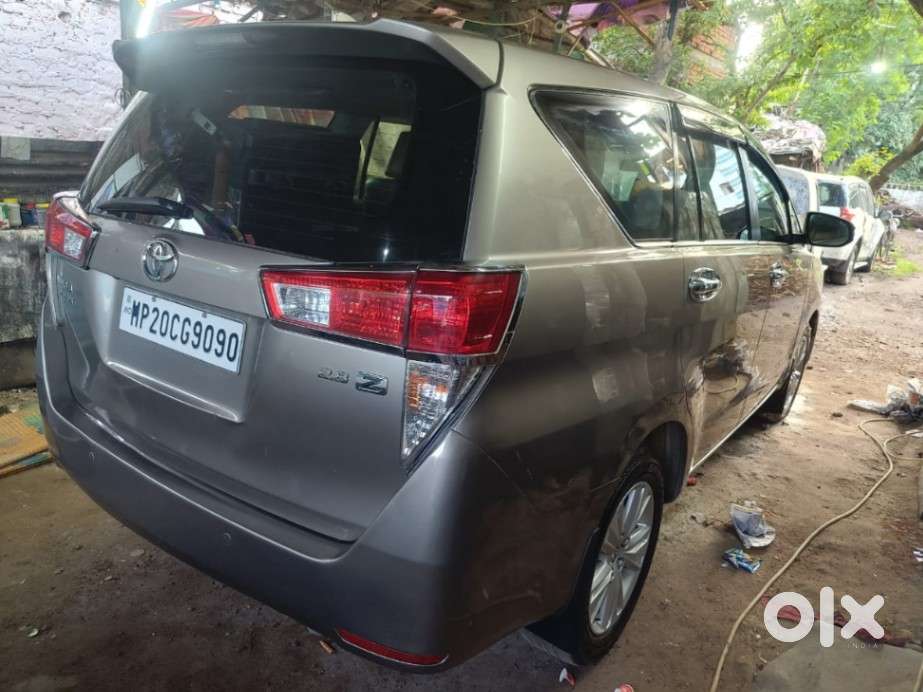 Toyota Innova Crysta 2.8 Gx At, 2017, Diesel