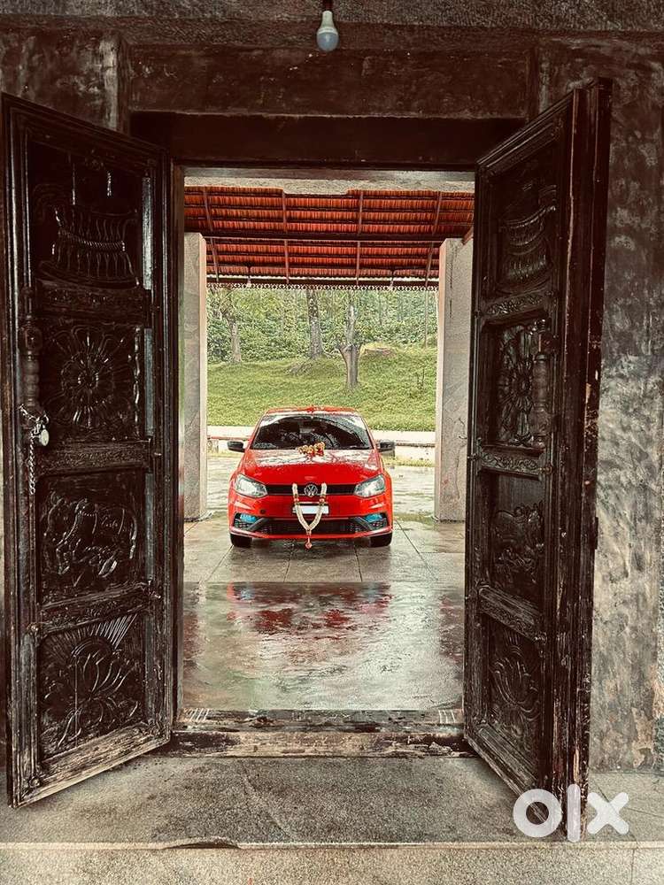 Volkswagen Polo 2011 Petrol 85000 Km Driven