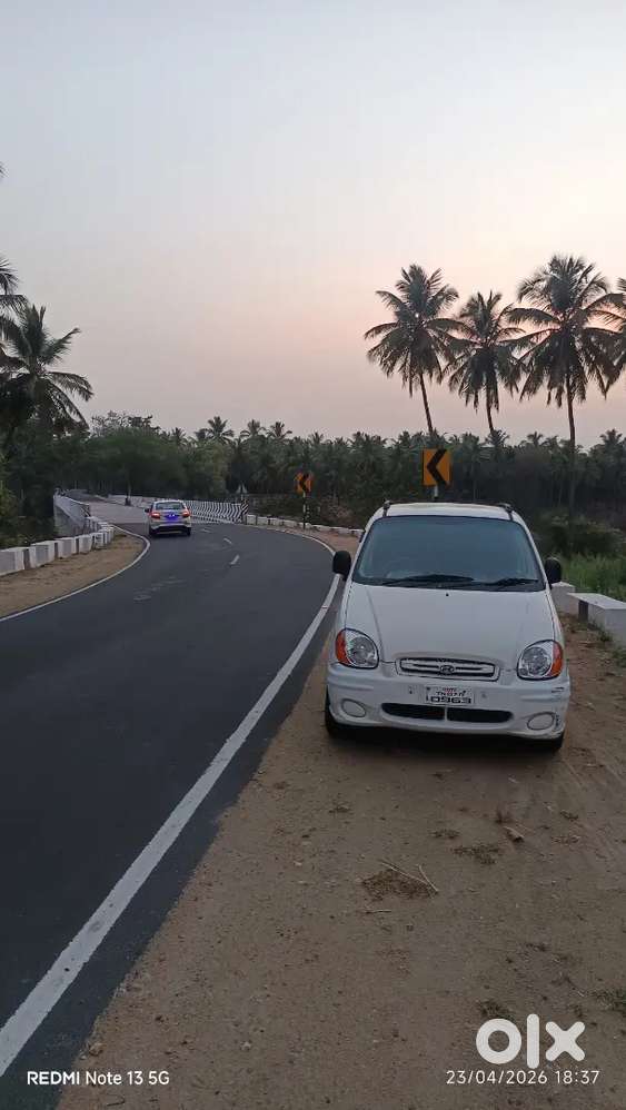 Hyundai Santro Gs Zip 2002
