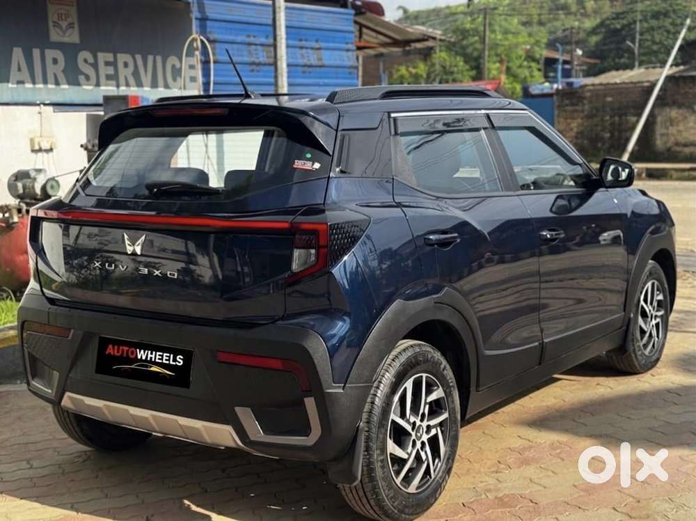 Mahindra Xuv 3xo Ax5l Pg Mt, 2024, Petrol