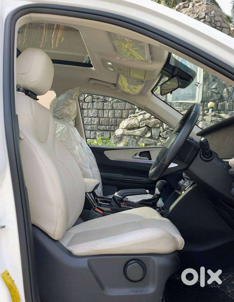 Mahindra Xuv700, 2024, Diesel