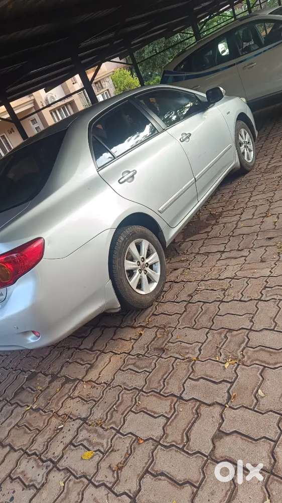 Toyota Corolla Altis 2011