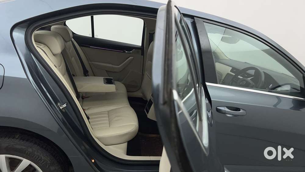 Skoda Octavia 2.0 L K Tsi At, 2018, Petrol