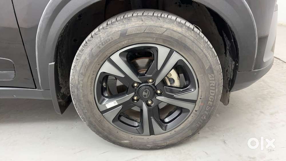 Tata Nexon Fearless Plus S 1.5 Revotorq Diesel 6 Amt Dt, 2024, Diese..