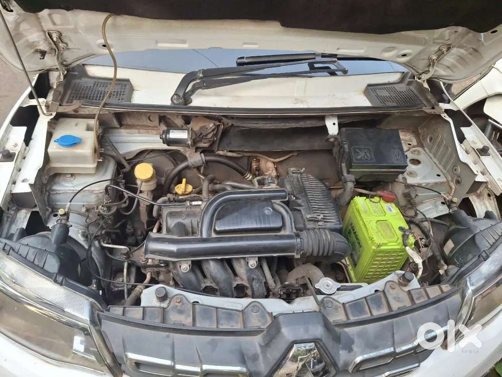 Renault Kwid Rxt O 2016 Super White Color In Super Condition