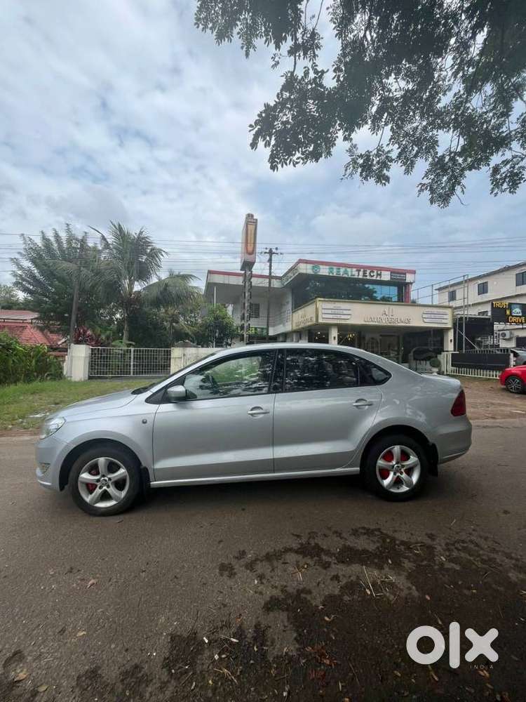 Skoda Rapid 1.5 Tdi At Elegance, 2015, Diesel