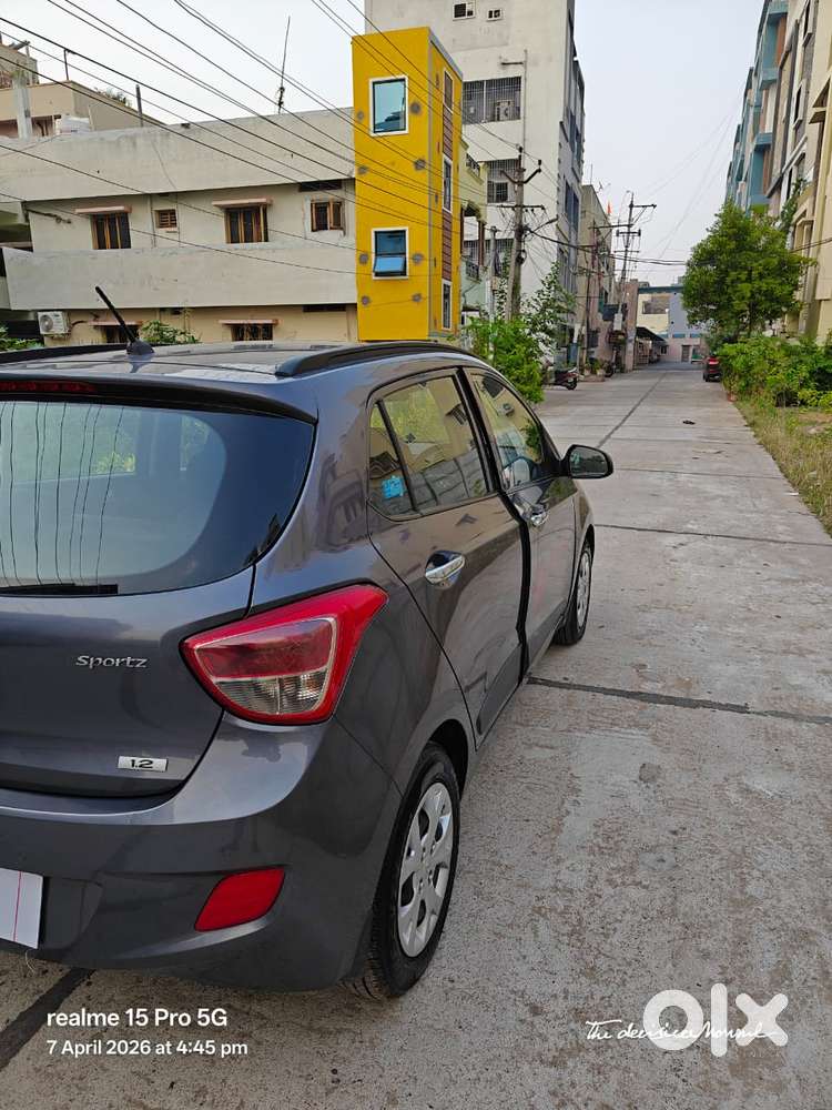 Hyundai Grand I10 2013-2016 Sportz, 2014, Petrol