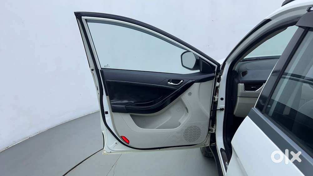 Tata Nexon 1.5 Revotorq Xza Plus S Amt, 2021, Petrol