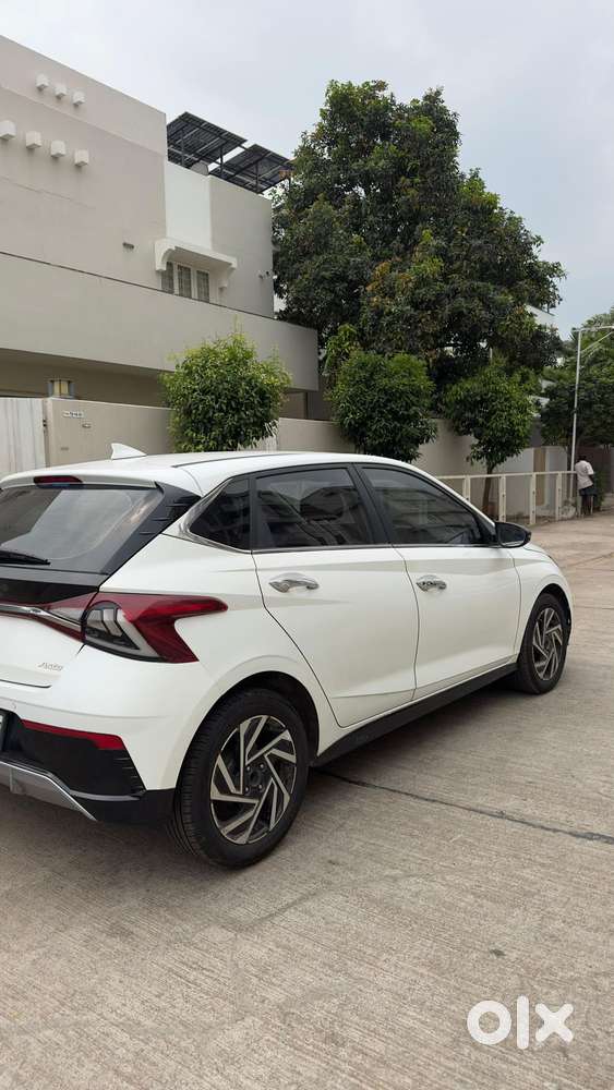 Hyundai I20 Asta (o) 1.2 Ivt, 2023, Petrol