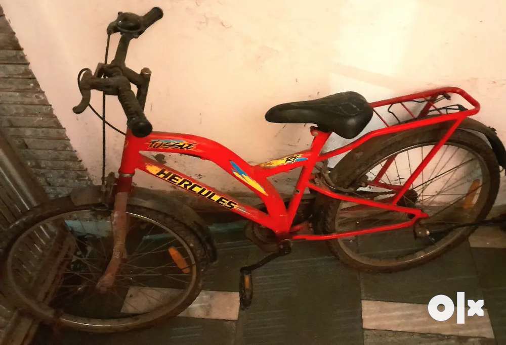 Hercules cycle red colour hot sale