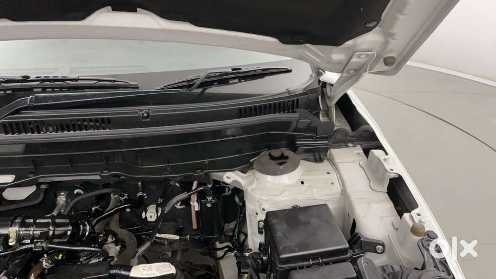 Maruti Suzuki Brezza Vxi At, 2023, Petrol