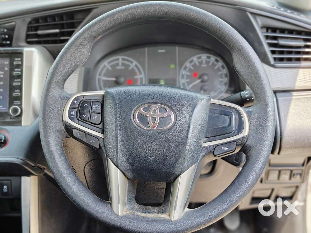 Toyota Innova Crysta 2.4 G Mt 8s, 2022, Diesel