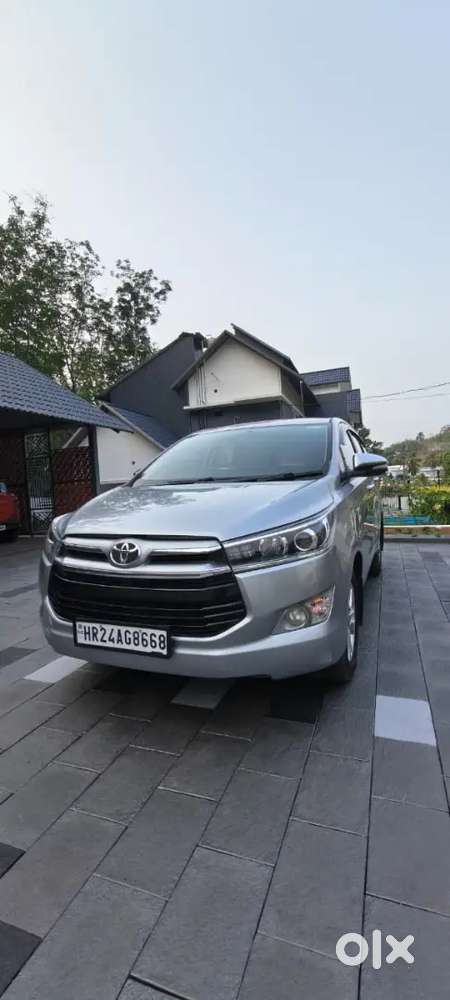 Innova Cryata(2016 Zx Automatic 2.4)